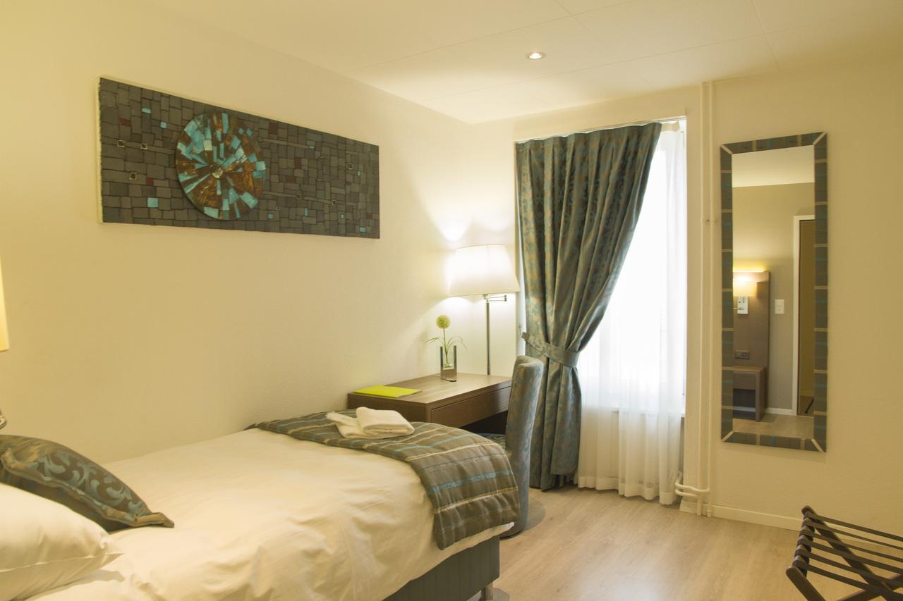 De L'ours Guest house 2*